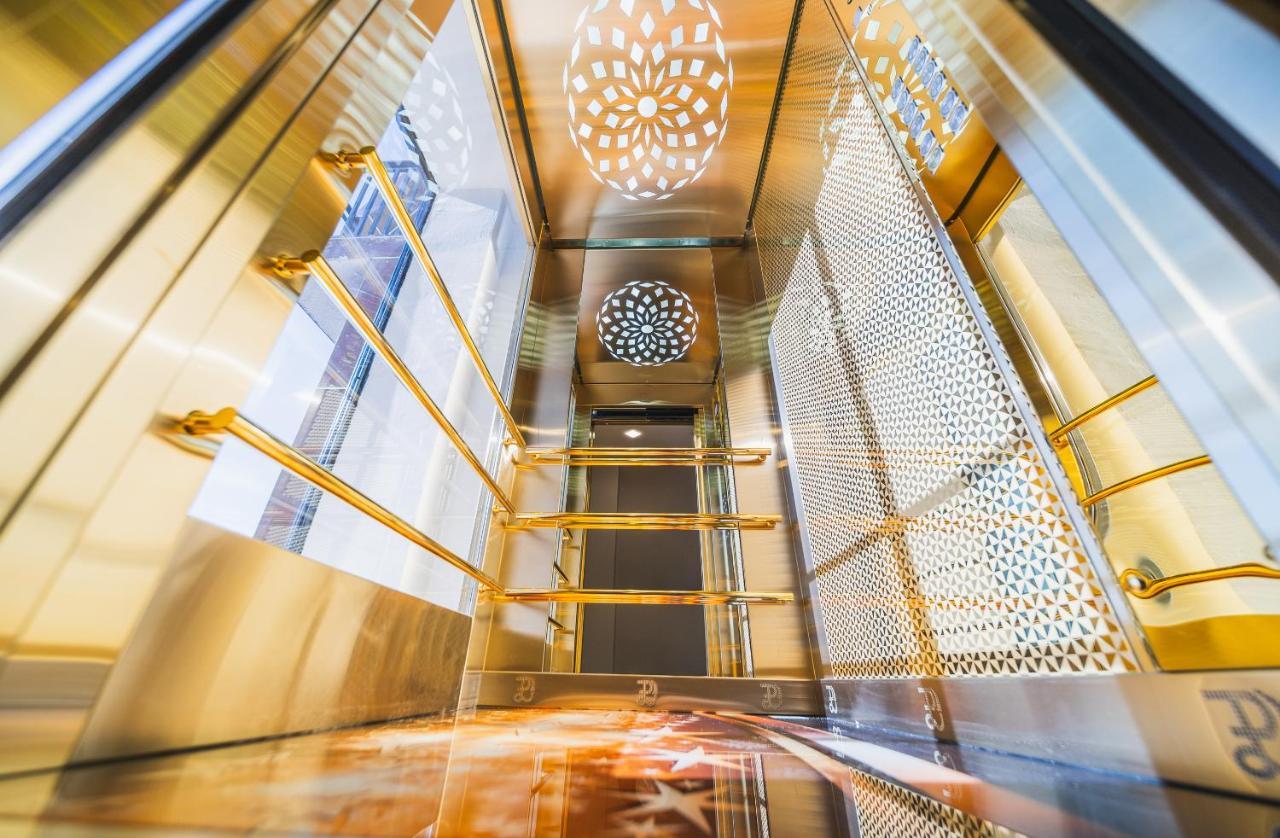 Hotel Residence Plaza Тбилиси Екстериор снимка